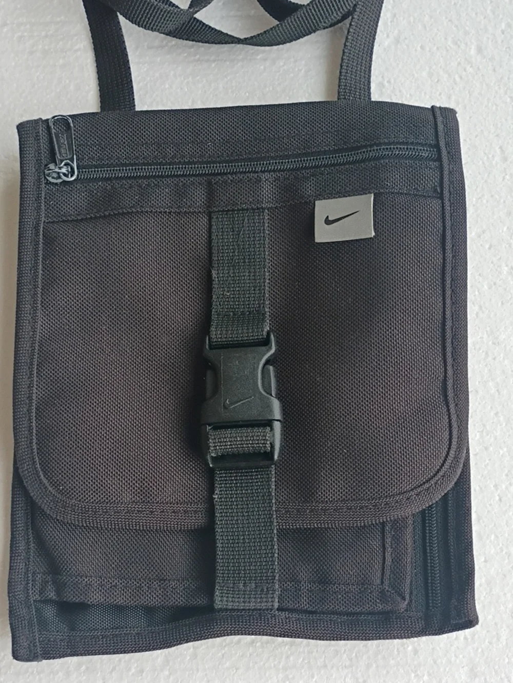 Nike Black Compact Messenger Crossbody Organizer
